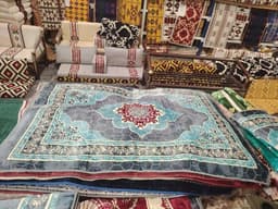 السجاد والحصائر والأرضيات